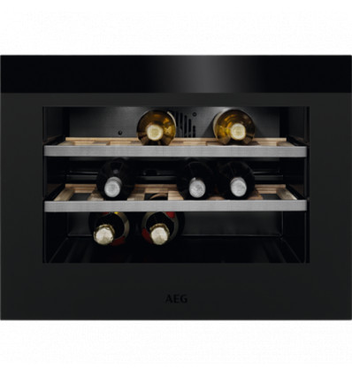 AEG KITCHEN Vinoteca empotrable  KWK884520T. Cíclico. Empotrable. Clase F